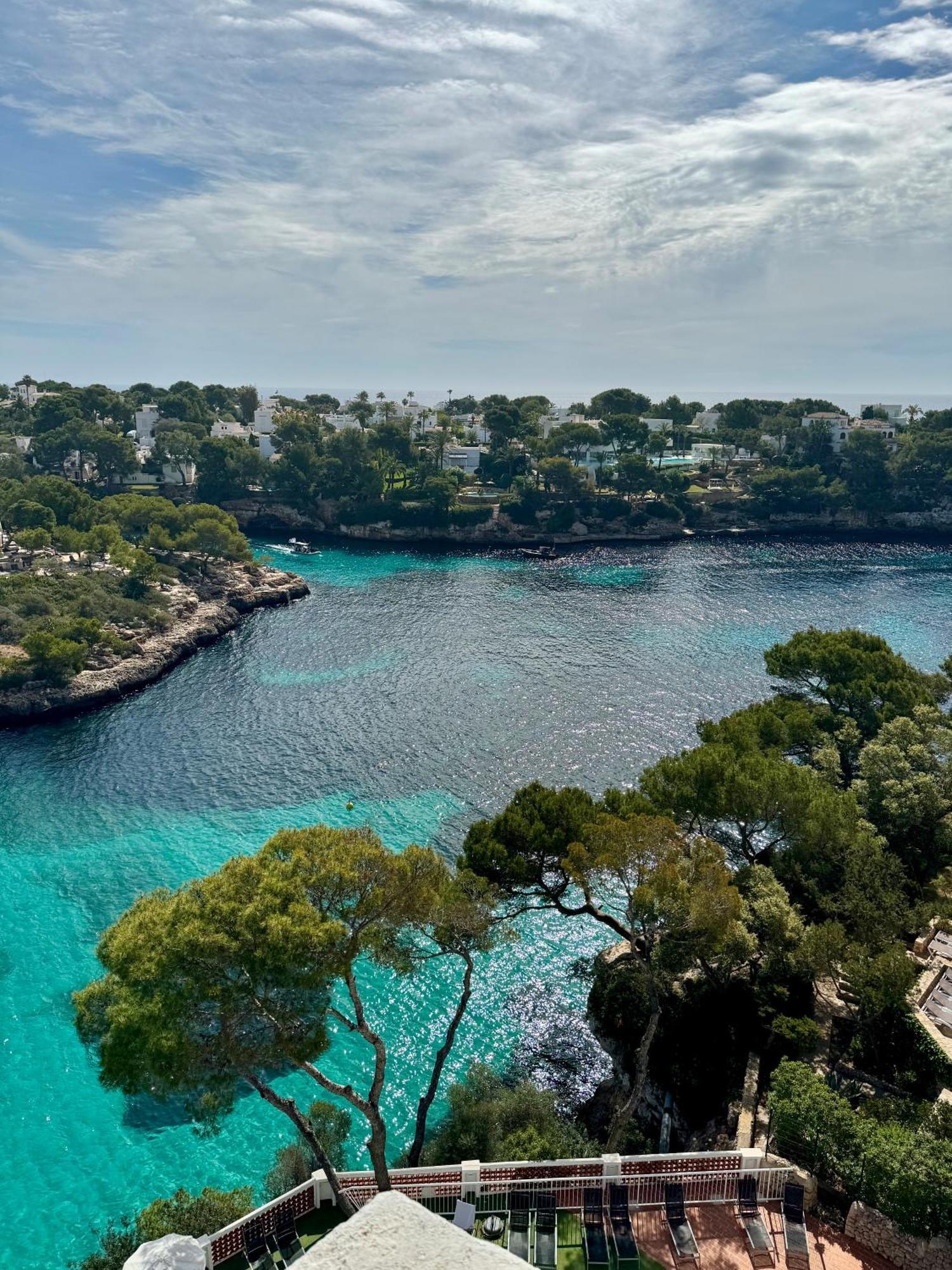 ホテル カラ フェレーラ Cala D´Or エクステリア 写真